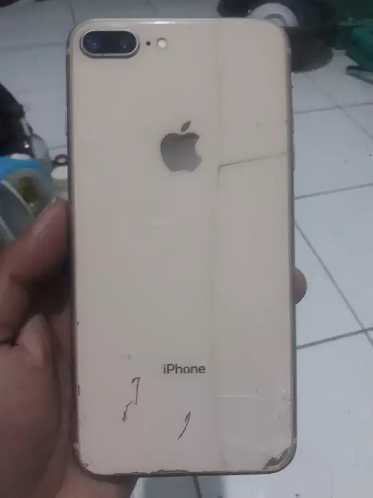 Iphone 7 plus 32gb layar 5.5 inchi matot