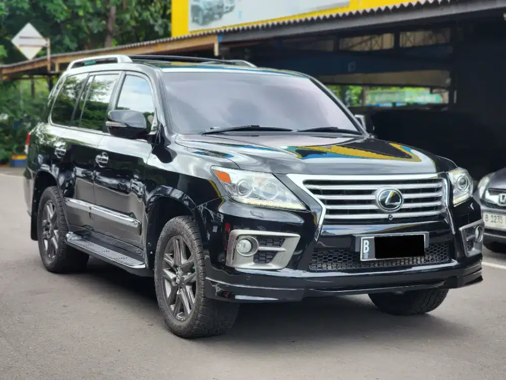 Lexus LX 570 2014