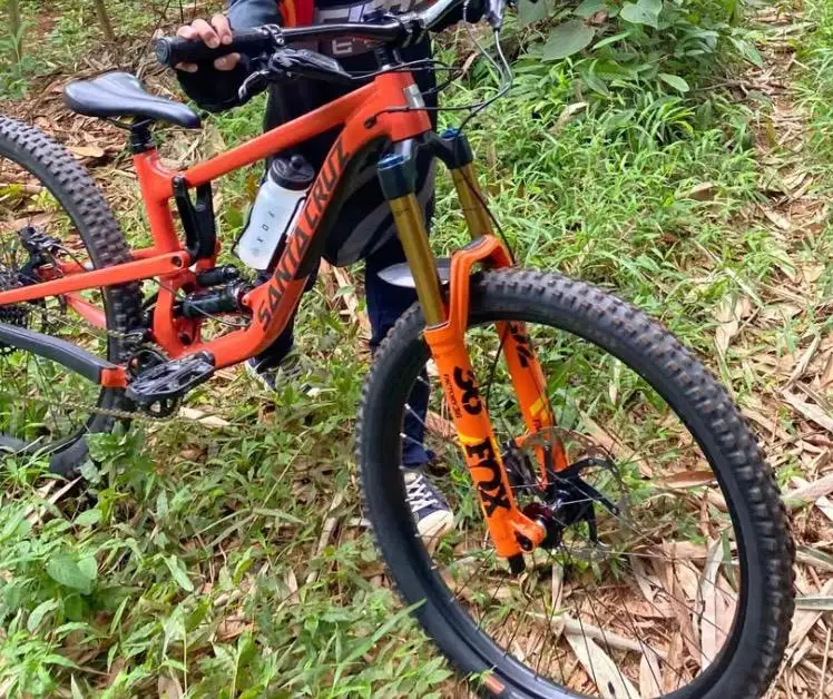 Santa Cruz Nomad 4 aloy