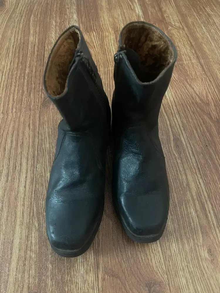 Sepatu Boots Wanita Kulit Asli