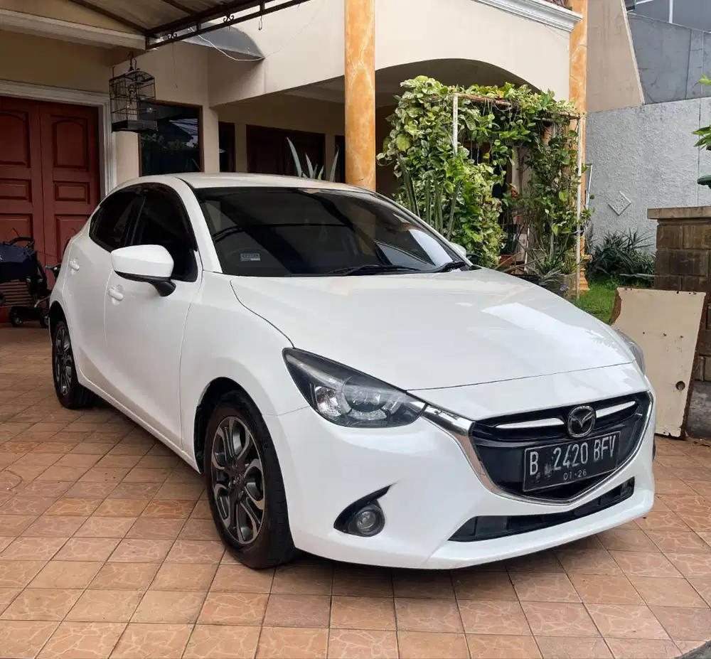 Mazda 2 Skyactiv Matic 2015
