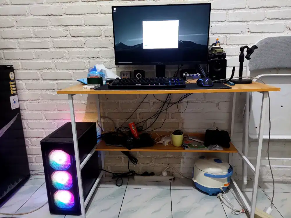 PC GAMING EDITING FULLSET RYZEN 5 3400G RAM 32GB DDR4