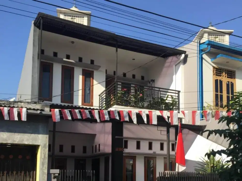 Dijual Rumah di Babakan Ciparay Bandung, Nyaman Strategis 2 lantai