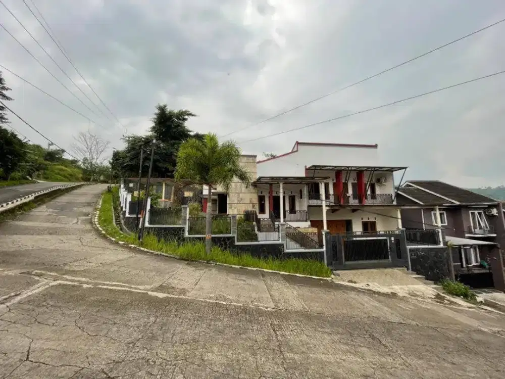 Dijual Rumah di Bentang Padalarang Regency, Lokasi Strategis Siap Huni