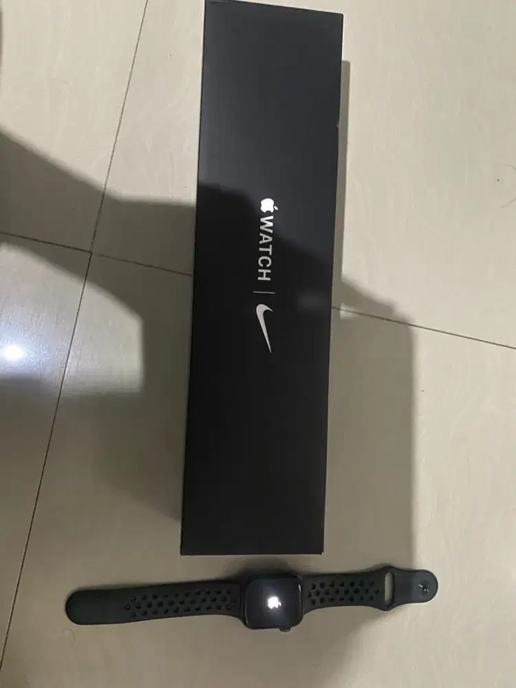 Smartatch A pple series 5 Nike