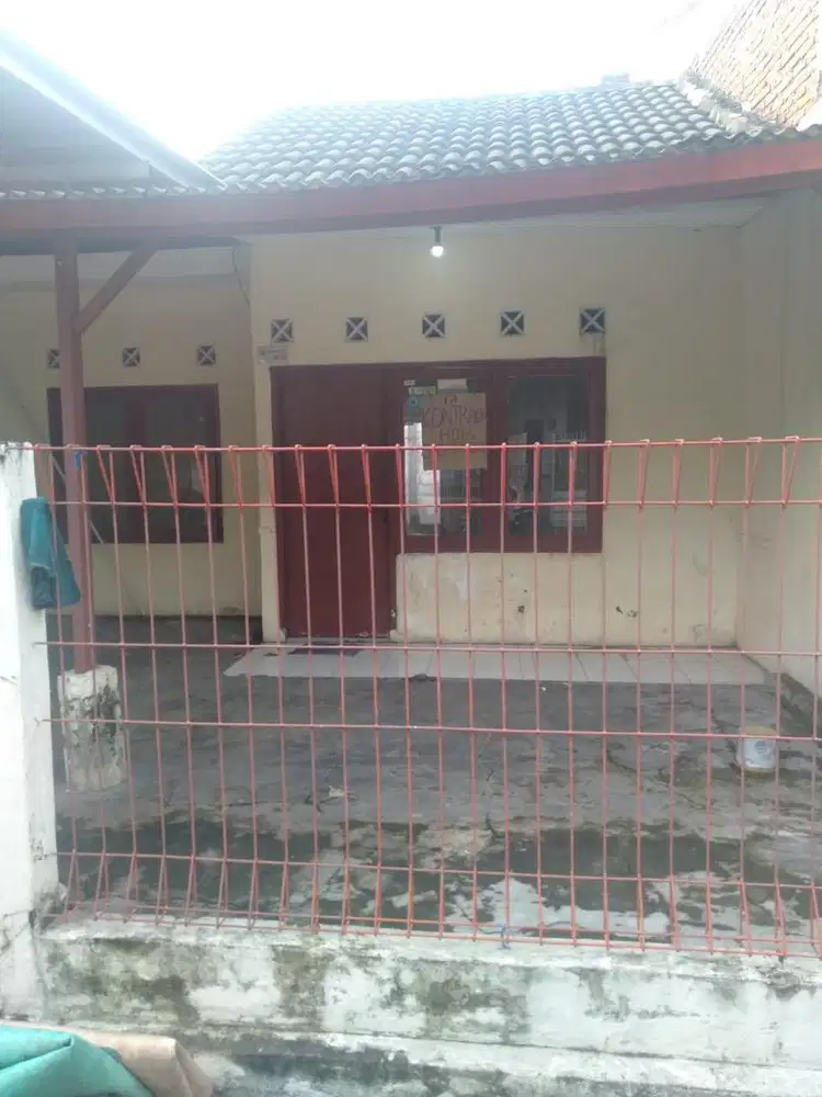 Disewakan Rumah700077