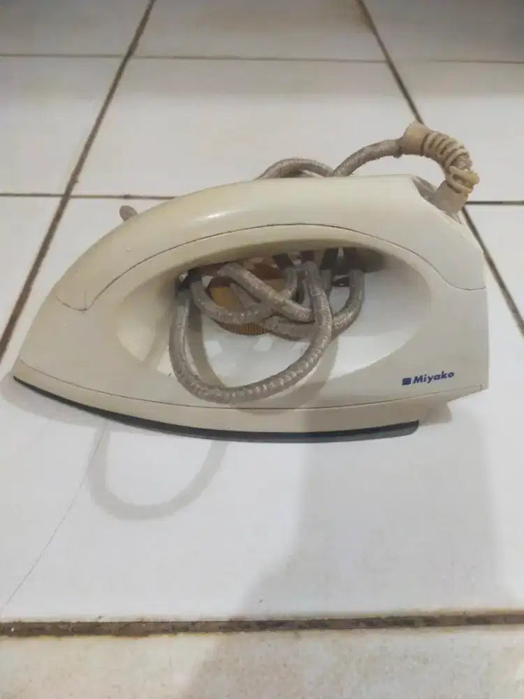 Seterika Merk Miyako