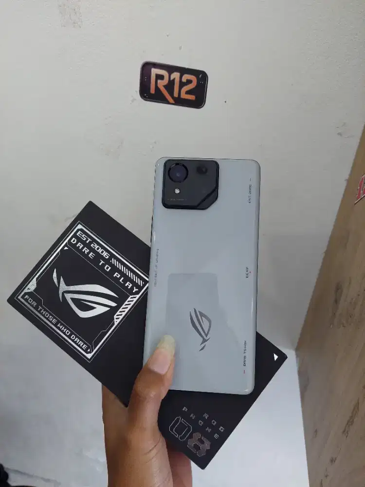 Asus ROG 8 5G 12/256 seken fullset resmi