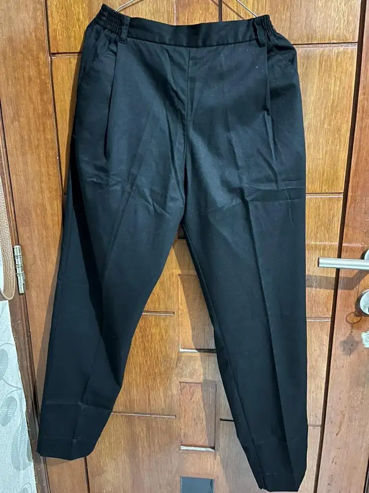 Celana bahan hitam clo id