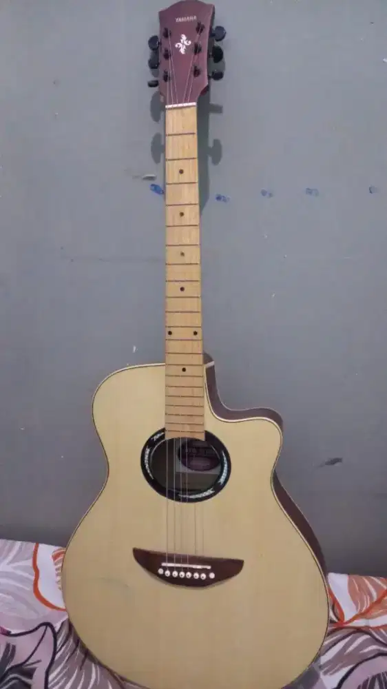 Gitar Akustik Electrik
