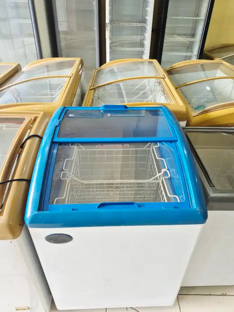 FREEZER SLIDE 160L 1,650 AJA SAMA ANTAR