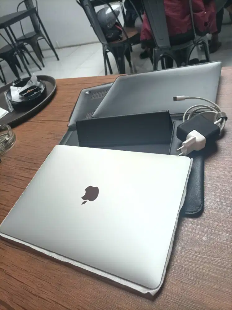 Jual Macbook Air Retina 2018 16/256 Dijamin Mulus
