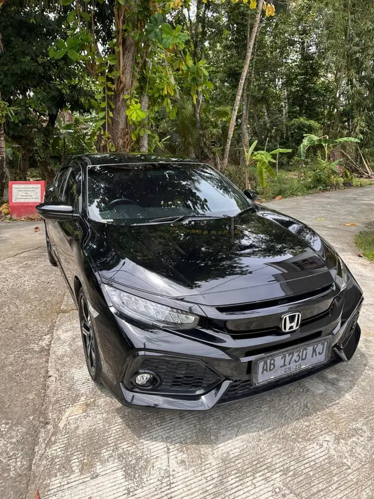 Honda Civic Turbo 1.5 E CVT Hatchback | Nego