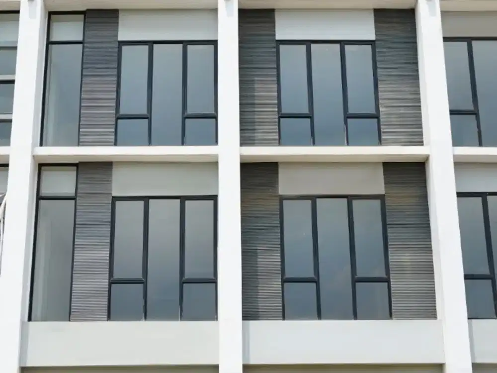 SEDIA RUKO 3 LANTAI SIAP PAKAI DI KAWASAN PERGUDANGAN MARUNDA CENTER