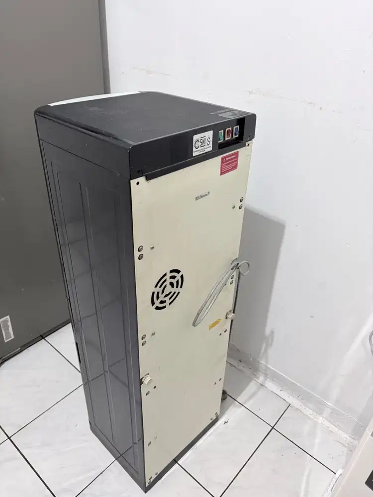 dispenser mayako dalam kondisi berfungsi