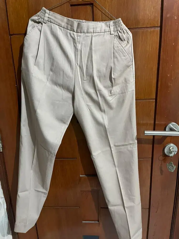 Celana clo id wanita cream