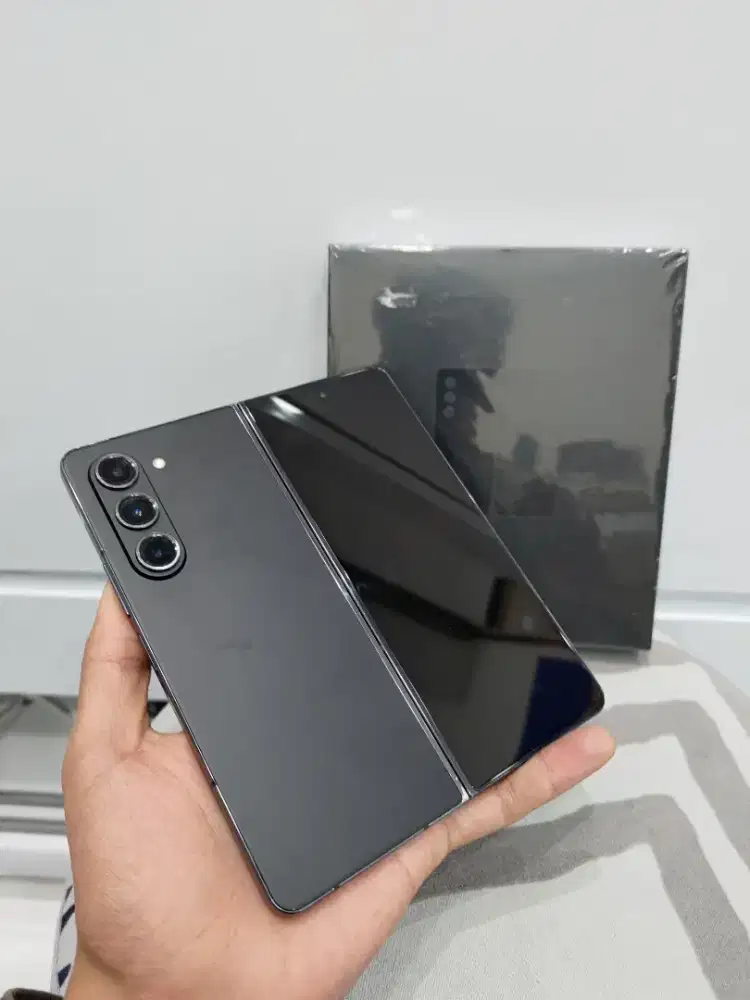 Samsung Z Flip 5 12/512 GB Fullset