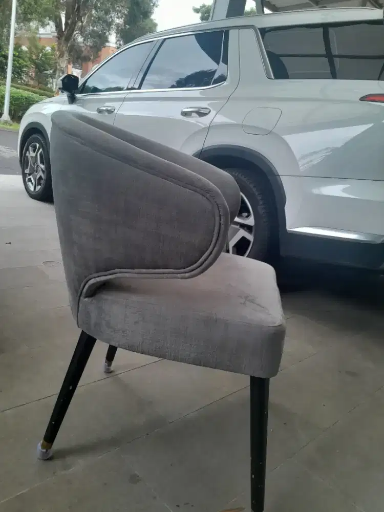 Di jual kursi makan harga 600-pcs