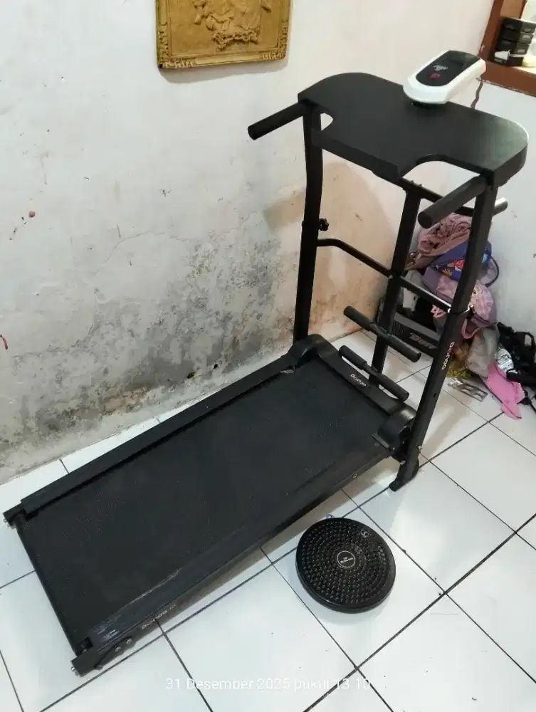 Treadmill manual alat olahraga lari