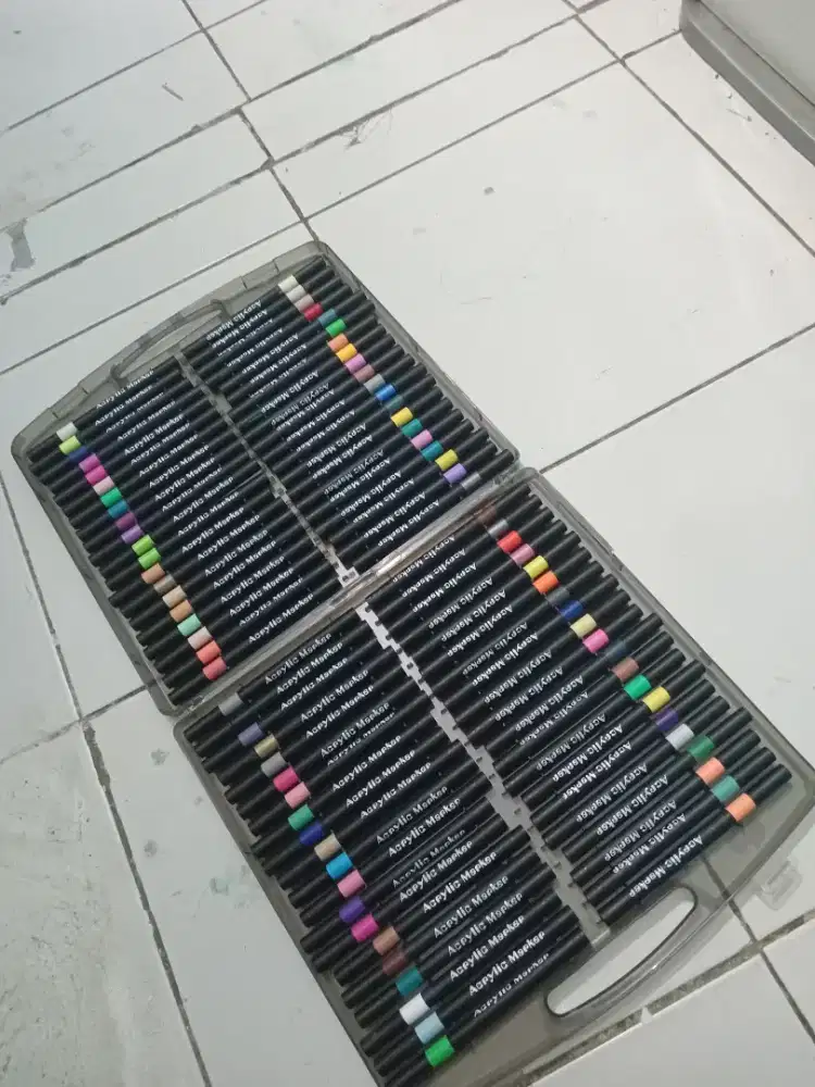 hightune acrylic marker