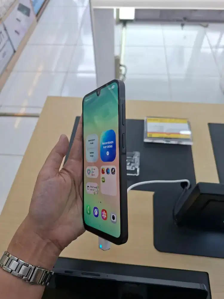 CASH CREDIT CICILAN 0% DI ERABLUE CIPATIK