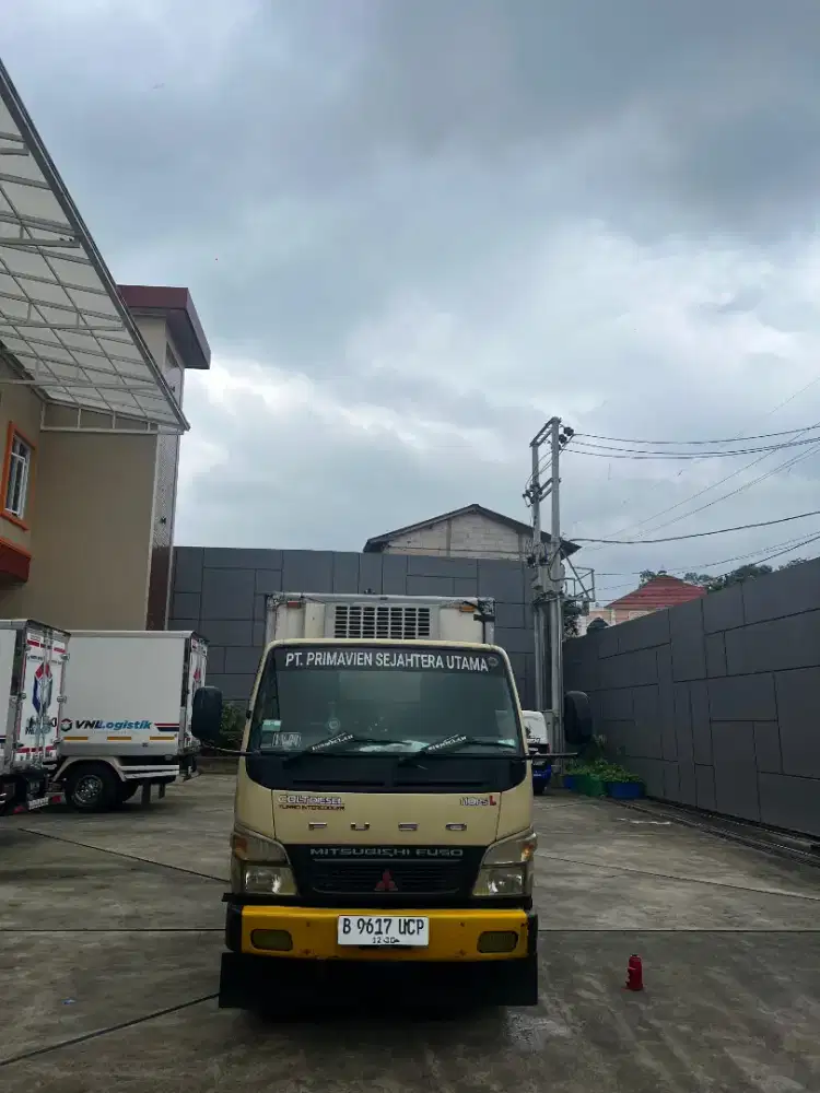 Mitshubishi colt diesel FE71L Engkel Long box Freezer Hwasung  Thermo