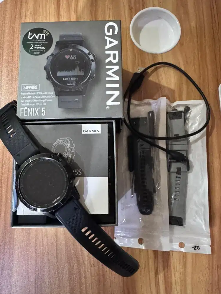 Garmin Fenix 5 Warna Hitam