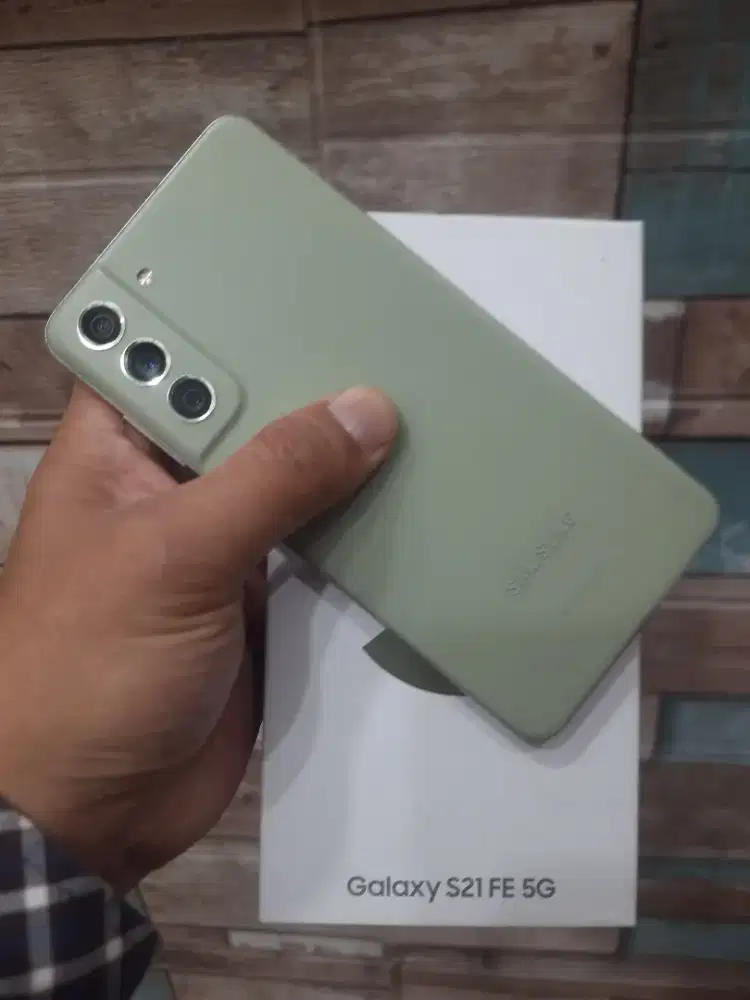 Samaung S21 fe  5G 8/256 lengkap mulus no minus