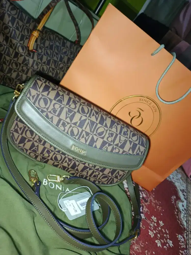 Tas Bonia Original seperti baru