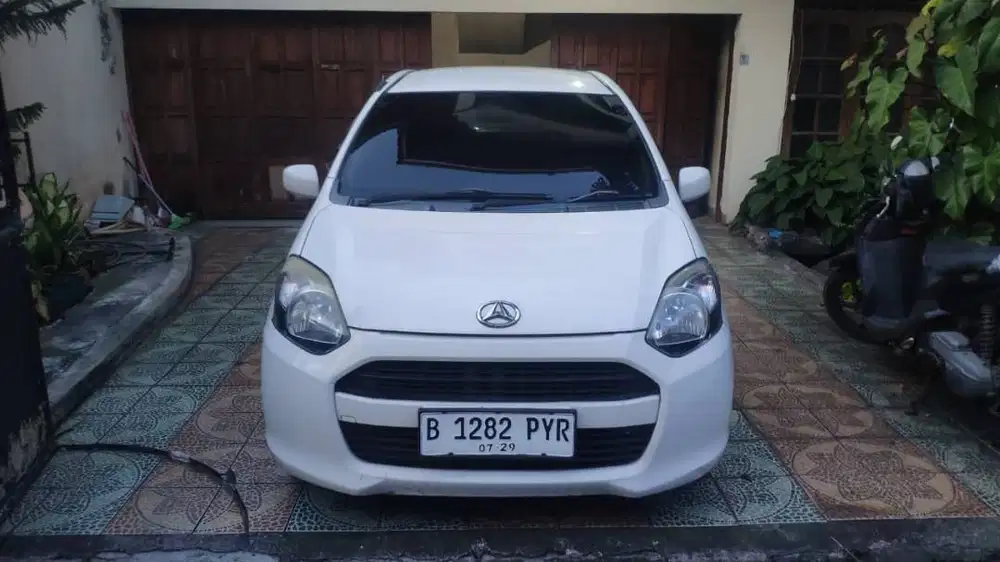 Daihatsu Ayla (2016) Manual Putih