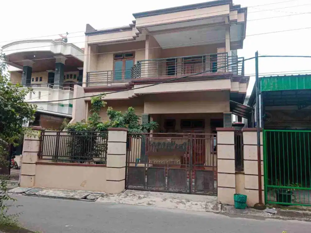 Rumah 2 lt Bagus Siap Huni di