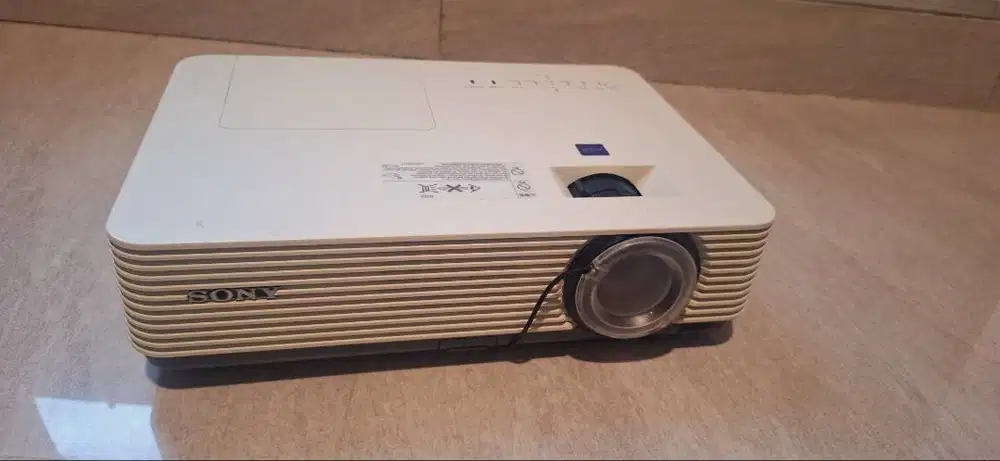LCD Proyektor Sony