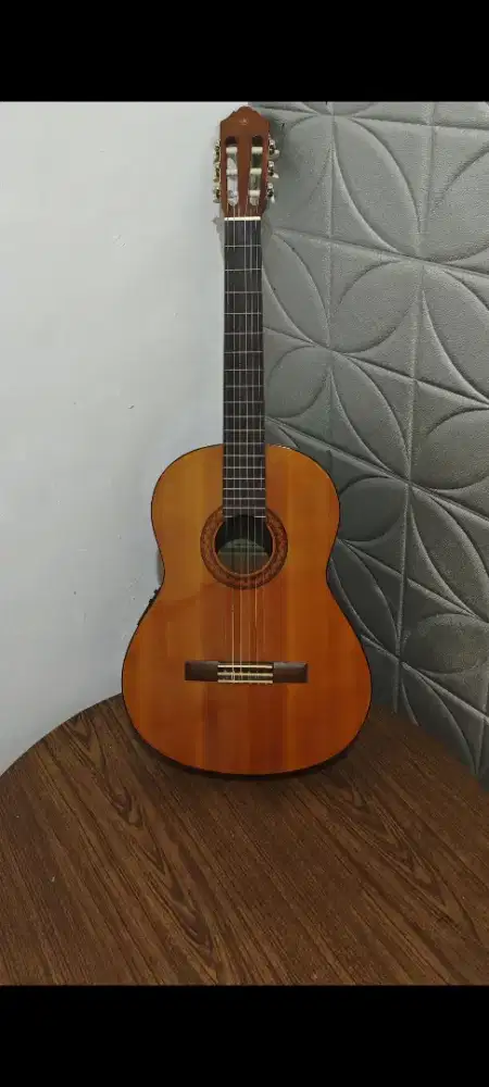 Gitar Yamaha CX 40 masih bagus bangett