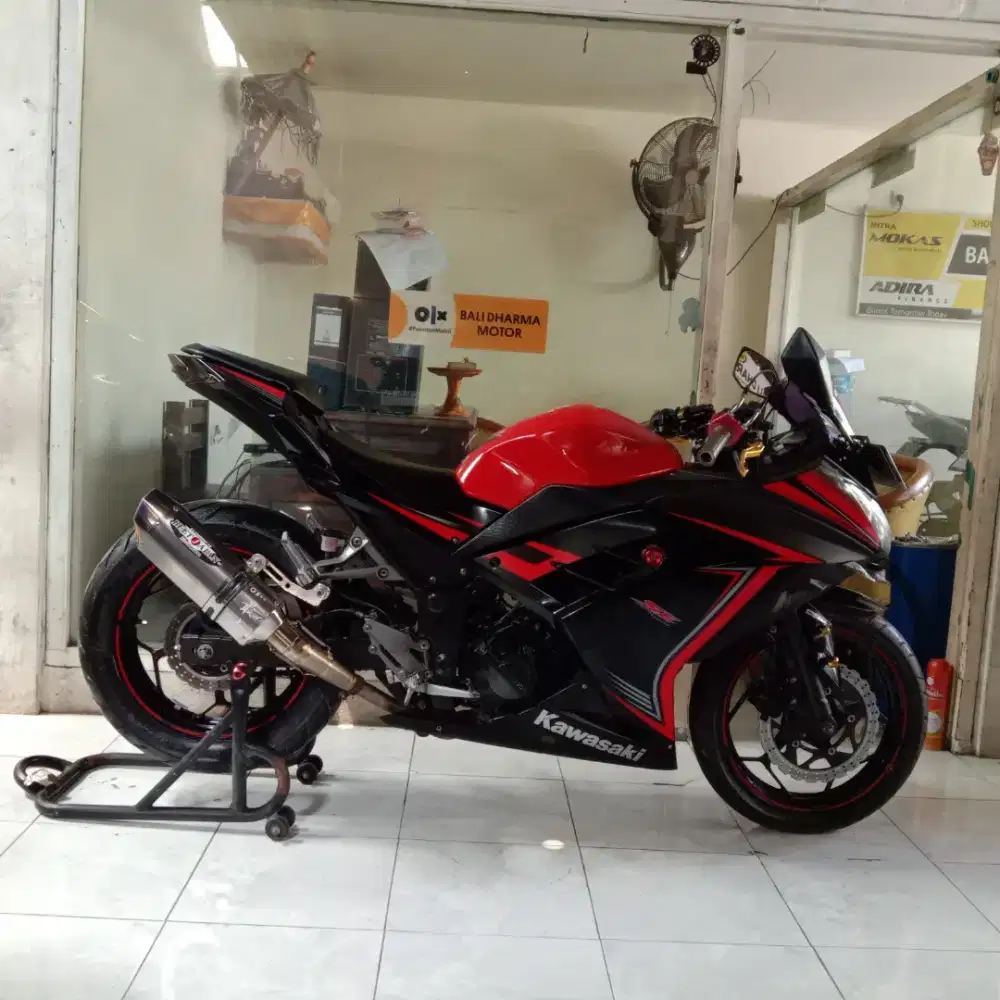 Ninja fi thn. 2015 cash Bali dharma motor