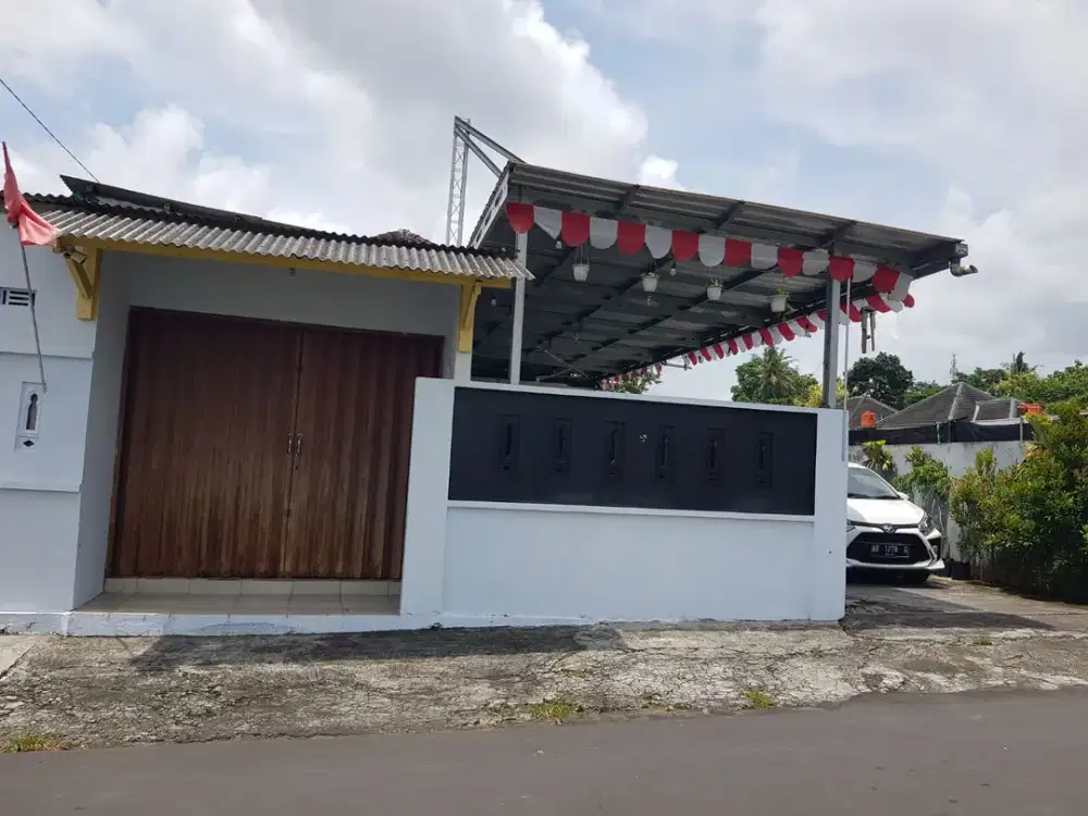Rumah dan Tanah Luas Siap Huni Area Jl. Magelang km 16 Sleman