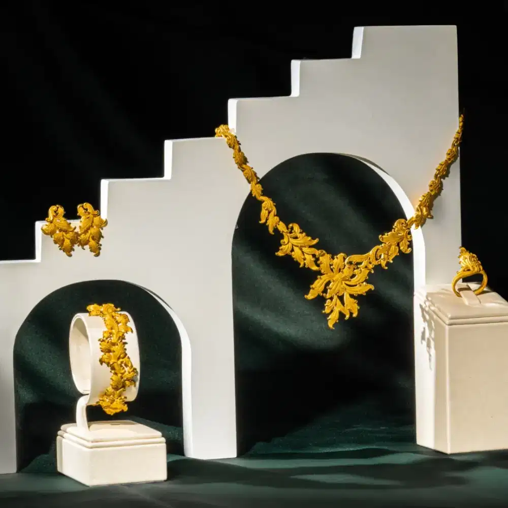 Lowongan staf Toko emas penempatan supermall