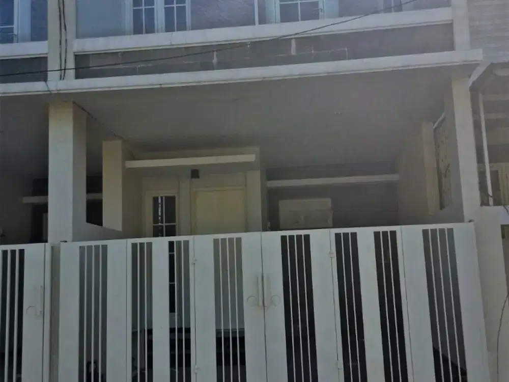 Dijual Rumah Baru 2 Lantai Tenggilis Mejoyo Dekat UBAYA, UK Petra Surabaya Selatan