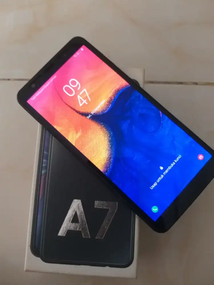 SAMSUNG A7...2018 RAM 4/64GB.