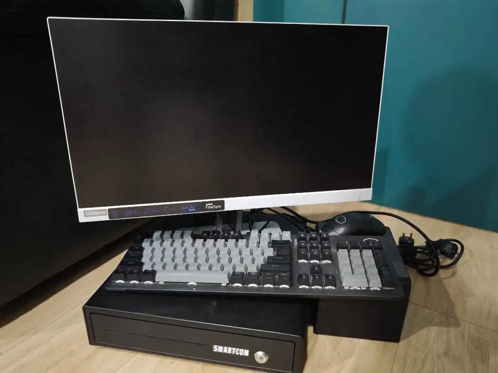 Komputer dan perlengkapan kasir