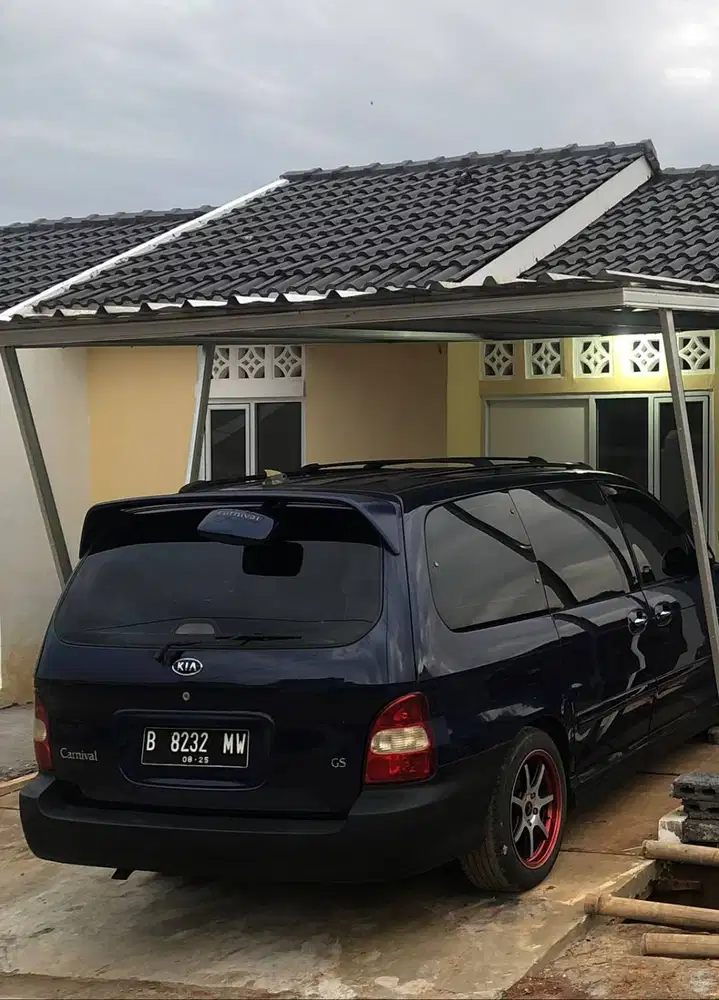 jual mobil KIA CARNIVAL