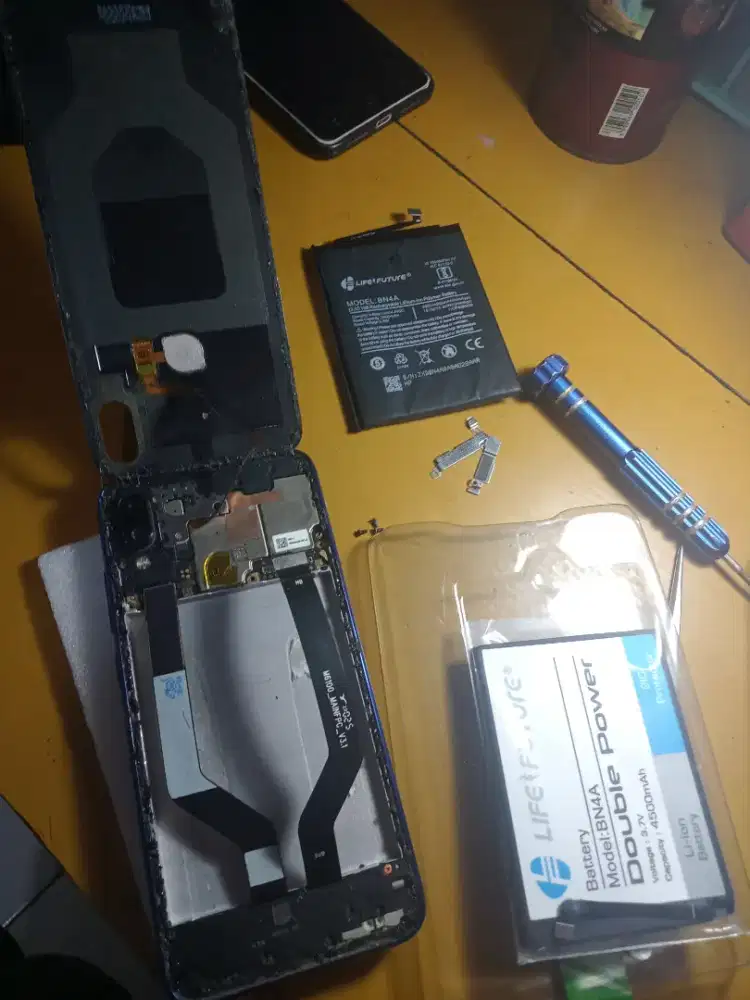 Di cari asisten/bantu2 utk jaga konter