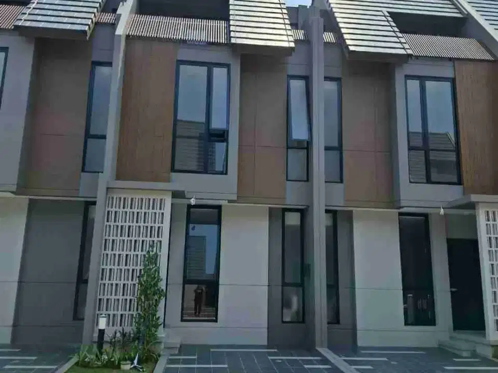 rumah brand new sumarecon crown gading