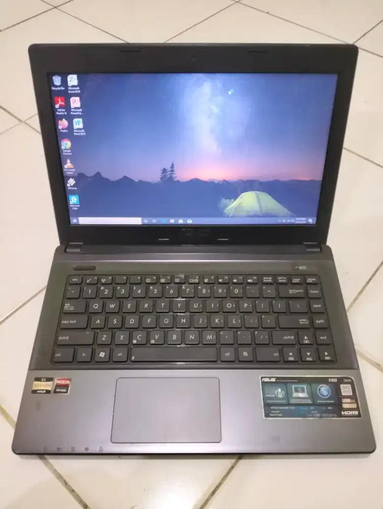 Laptop Asus murah X45U AMD E450 Win 10 Ram 4Gb Body Mulus Baterai OK