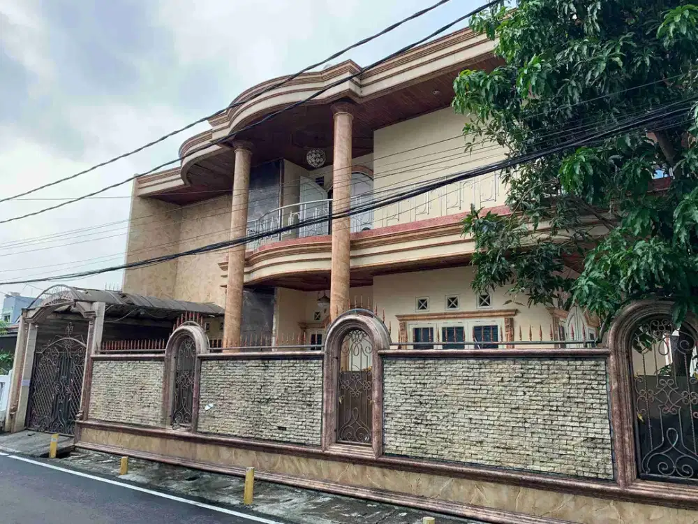 Rumah Megah Hook Siap Huni Di Buaran Duren Sawit