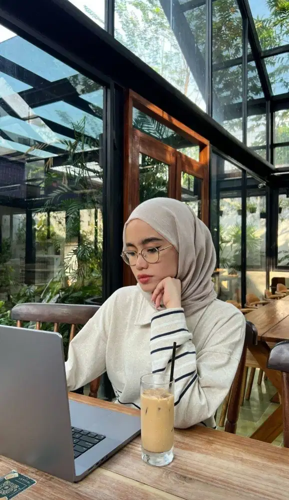 Admin Data Entry & Pengecekan Informasi