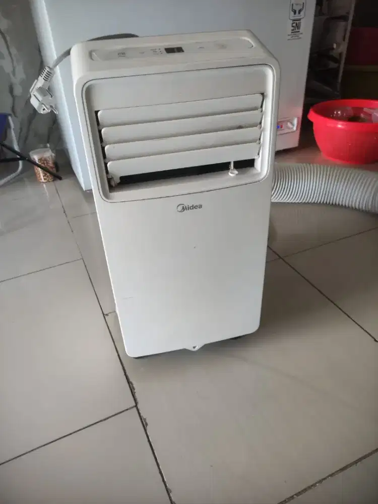 AC portable Midea 0.5 PK dingin dan normal