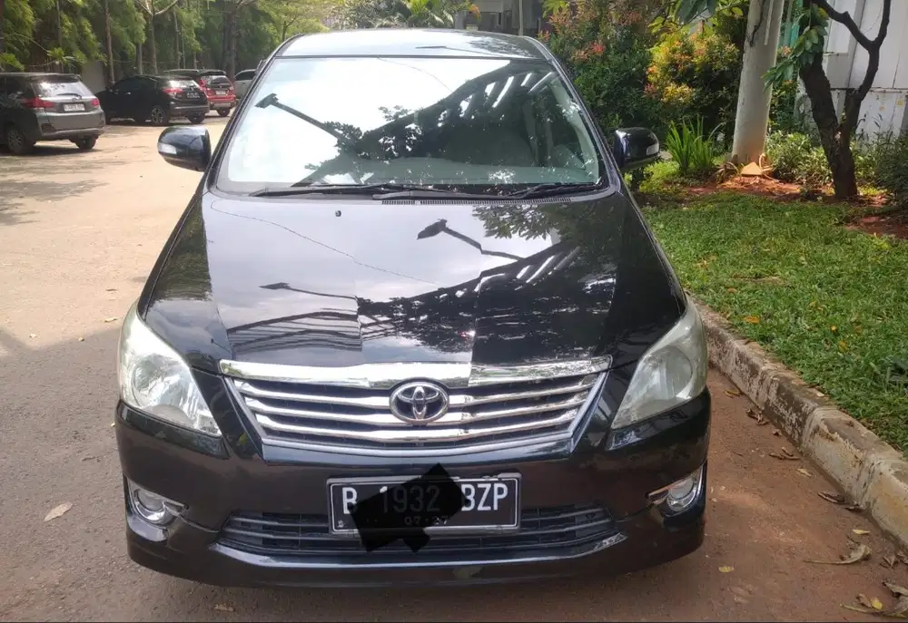 Toyota Innova 2.0 Luxury Matic 2012 – Terawat, Siap Pakai