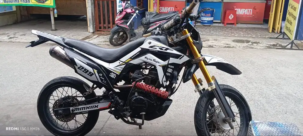 Dijual Motor Trail Supermoto Custom