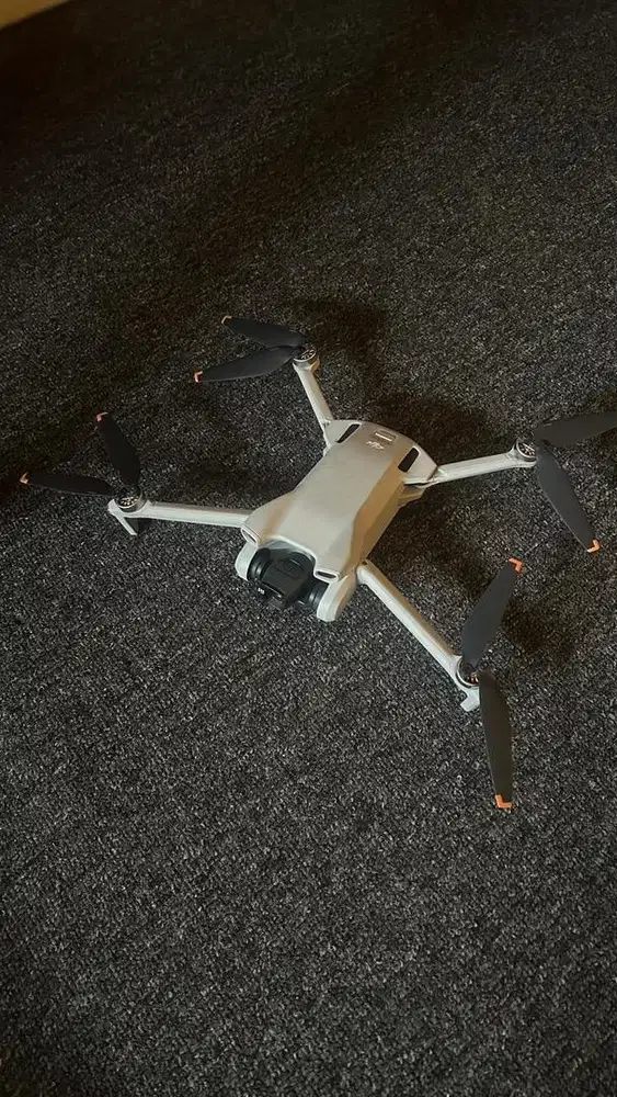 DRONE - DJI mini 3