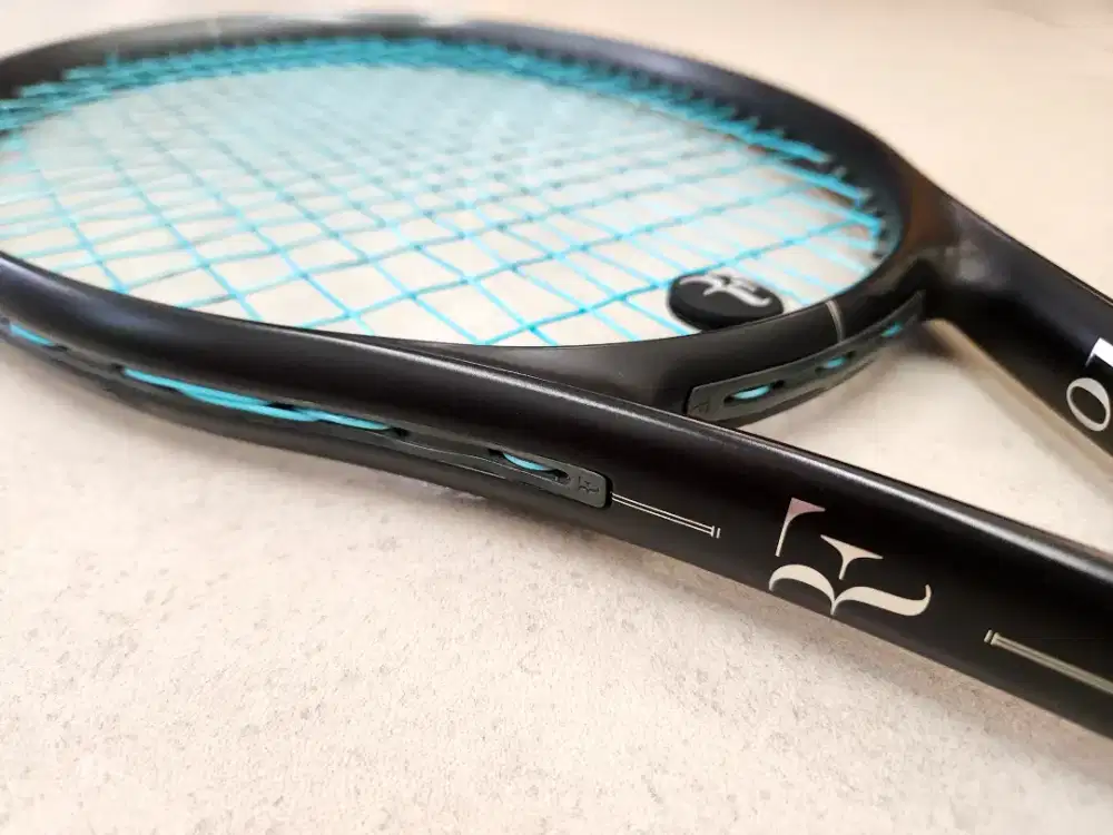 [Roger Federer] Wilson RF 01 Pro 2024 300g | Raket Tennis Original